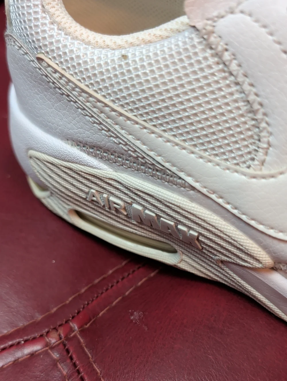 Nike White Air Max Shoes Sneakers Girls 6.5 Y